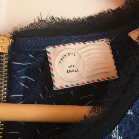 Blue tank top - Picture 4 of 4